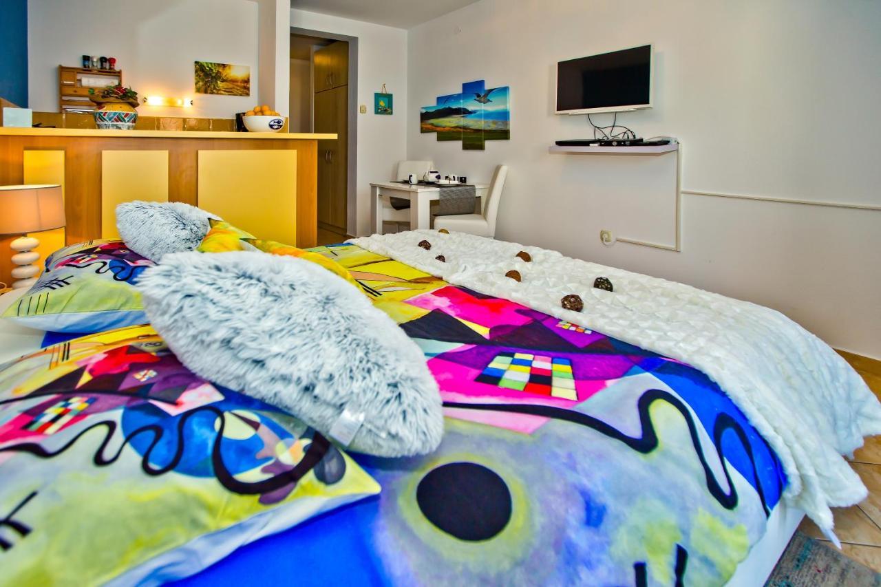 Villa Softic Hvar ฮวาร์ ภายนอก รูปภาพ