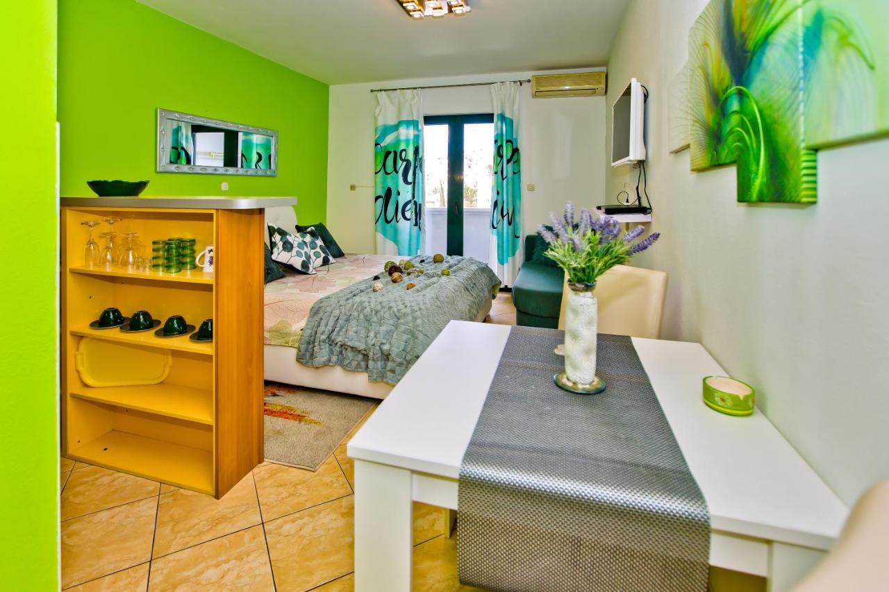 Villa Softic Hvar ฮวาร์ ภายนอก รูปภาพ