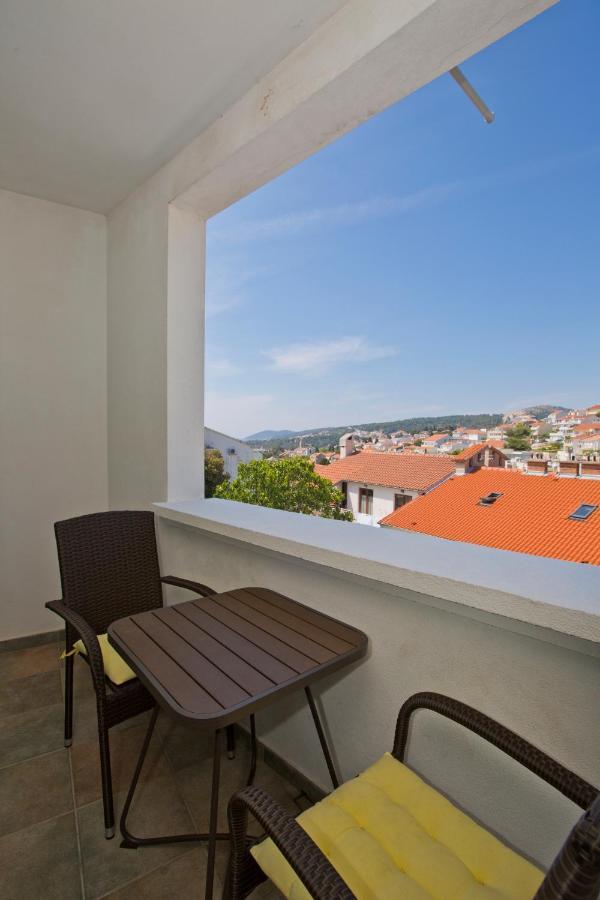 Villa Softic Hvar ฮวาร์ ภายนอก รูปภาพ